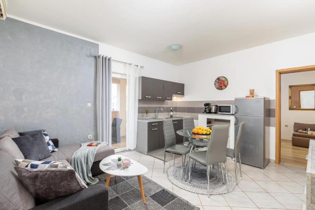 Apartment Mladenka Pula Ngoại thất bức ảnh