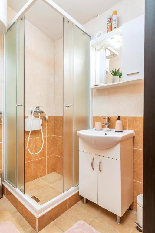 Apartment Mladenka Pula Ngoại thất bức ảnh