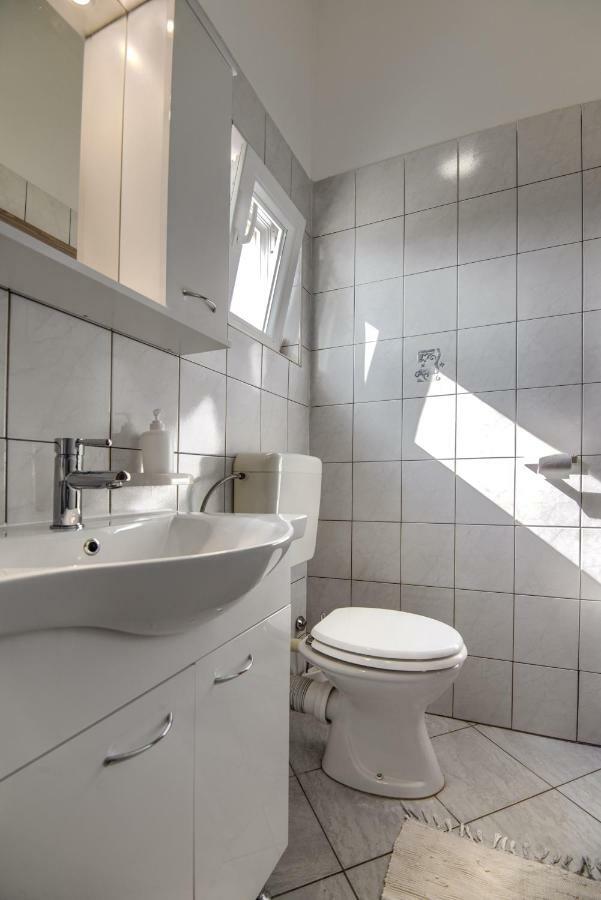 Apartment Mladenka Pula Ngoại thất bức ảnh